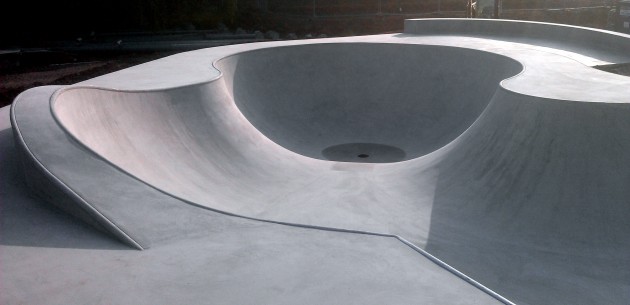 Aberdare_new_skatepark_bowl_maverick
