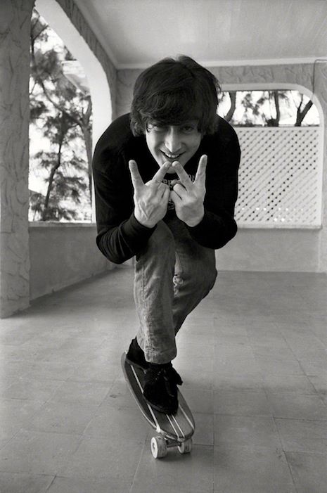 johnlennon_skateboard