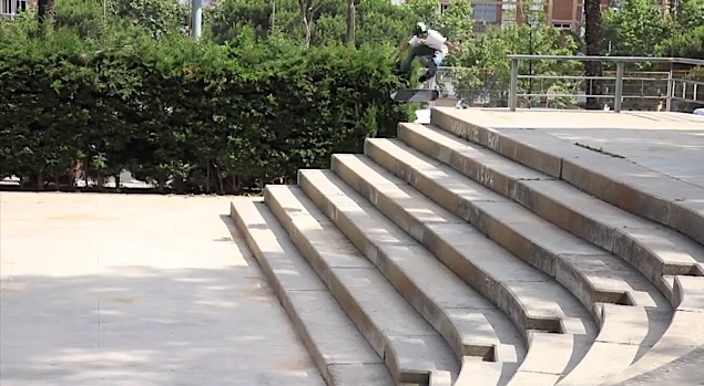 Sergio_Muñoz_360_flip_skate