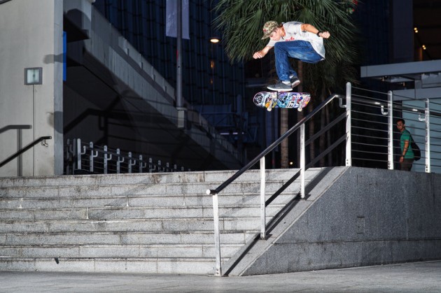 ryan-decenzo-nollie-inward-heelflip-singapore-hopfensperger