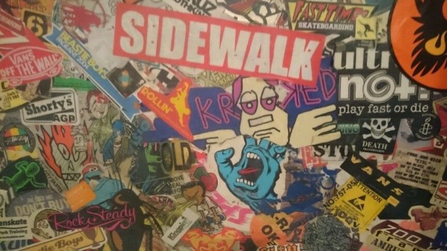 door_skate_stickers_skateboard